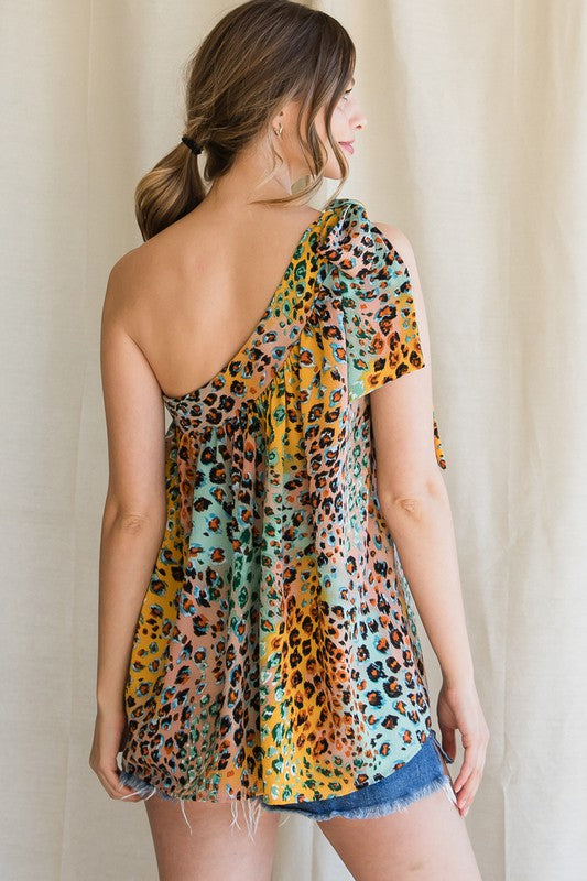 Stand By My Side Leopard Top